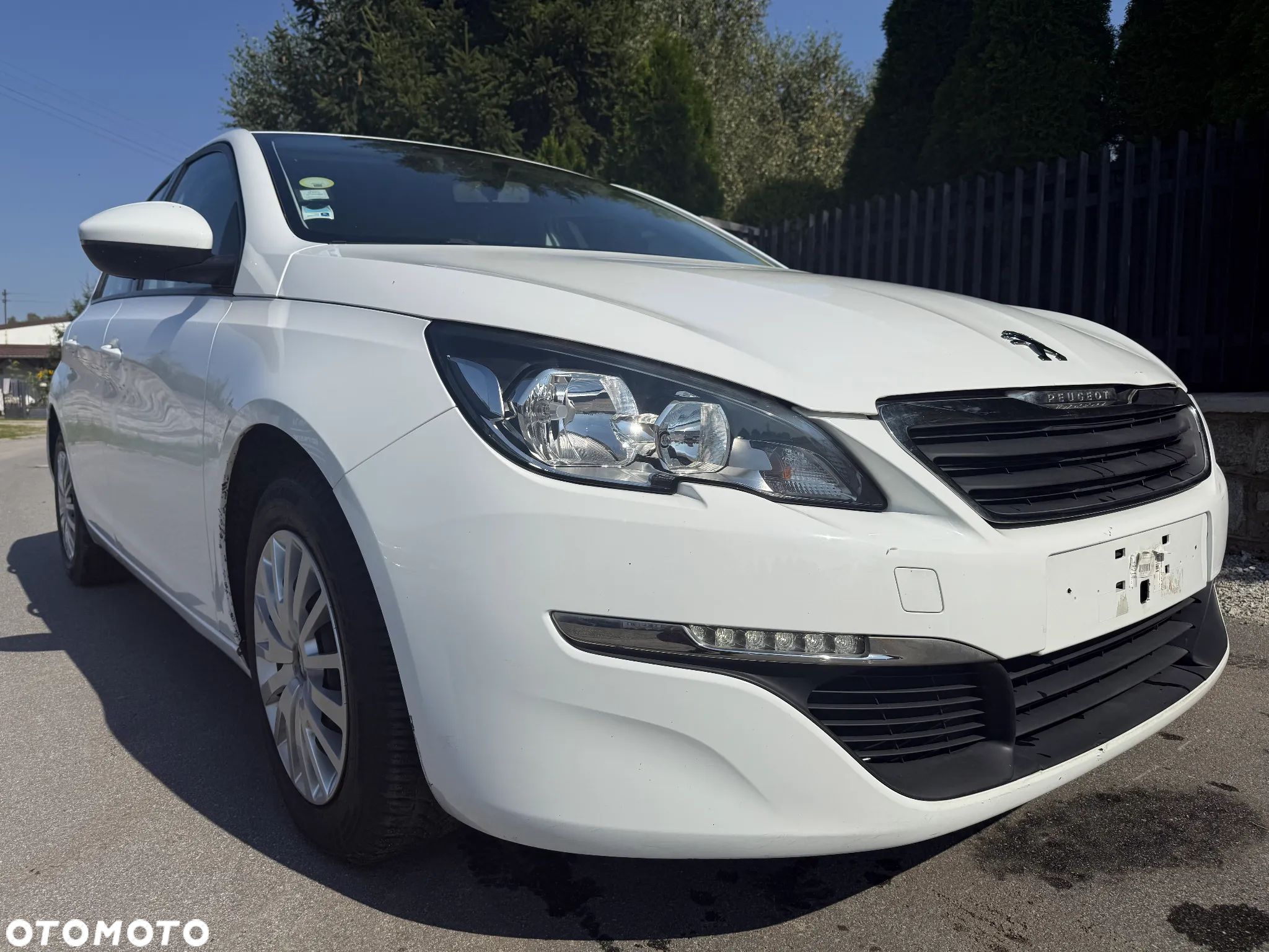 Peugeot 308 - 1