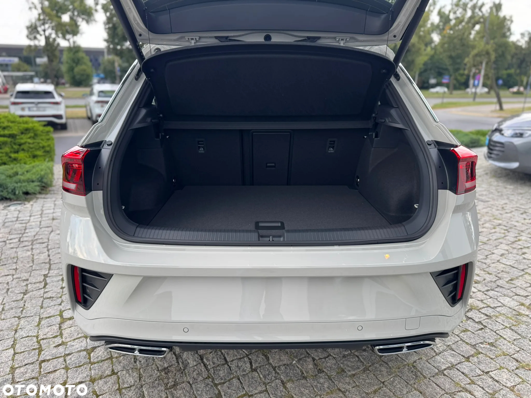Volkswagen T-Roc 1.5 TSI R-Line Plus DSG - 24