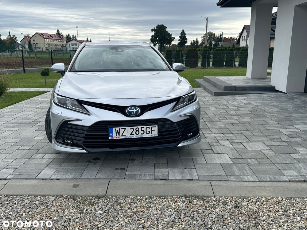 Toyota Camry 2023 photo 2