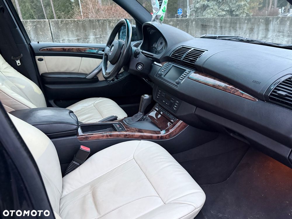 BMW X5 4.8is - 17