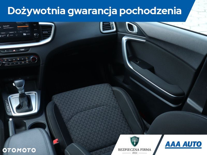 Kia Ceed - 10