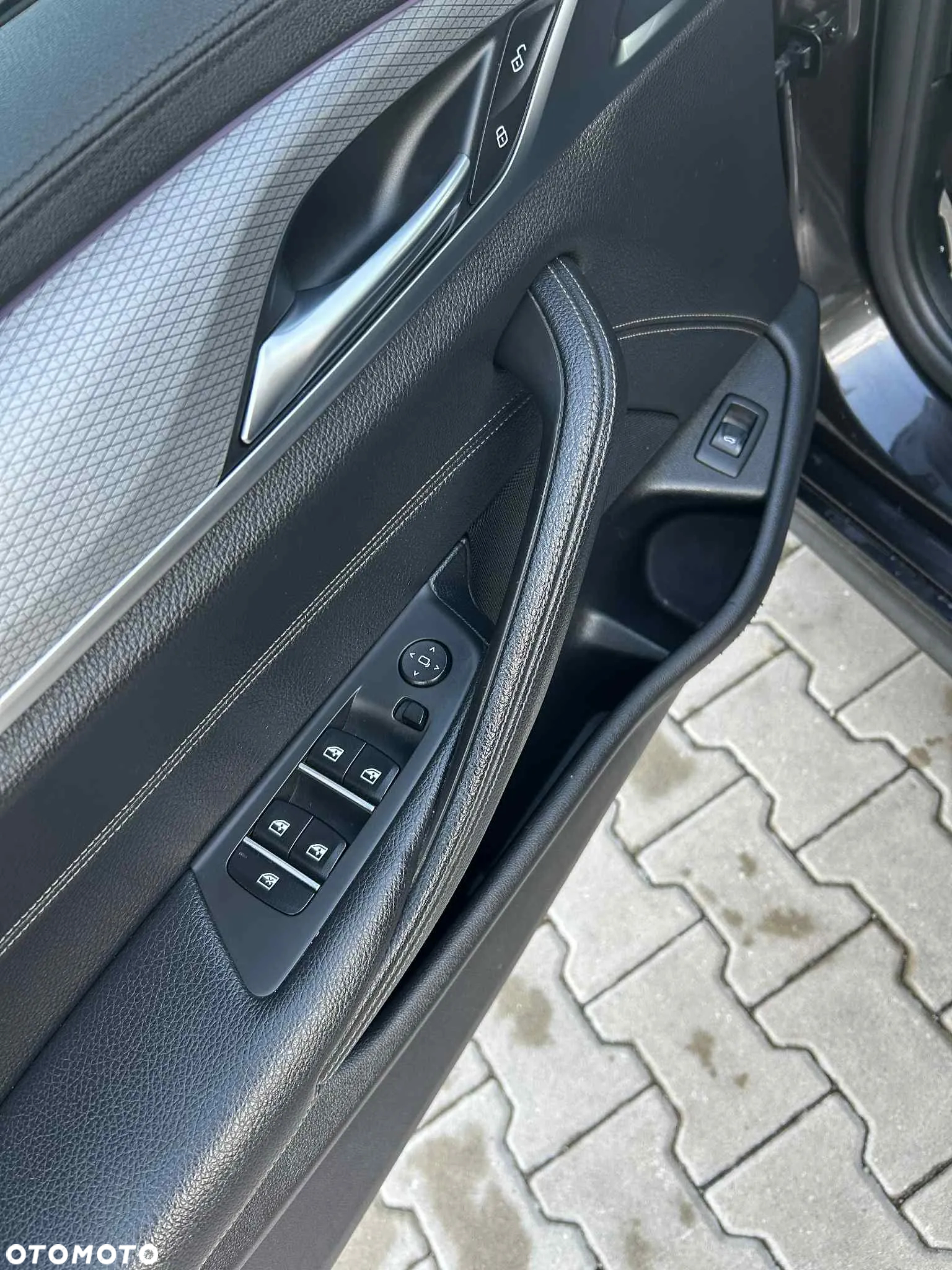 BMW Seria 5 520d M Sport - 16
