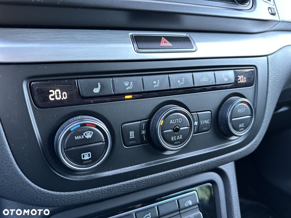 Volkswagen Sharan 2.0 TDI 4MOTION Highline - 24