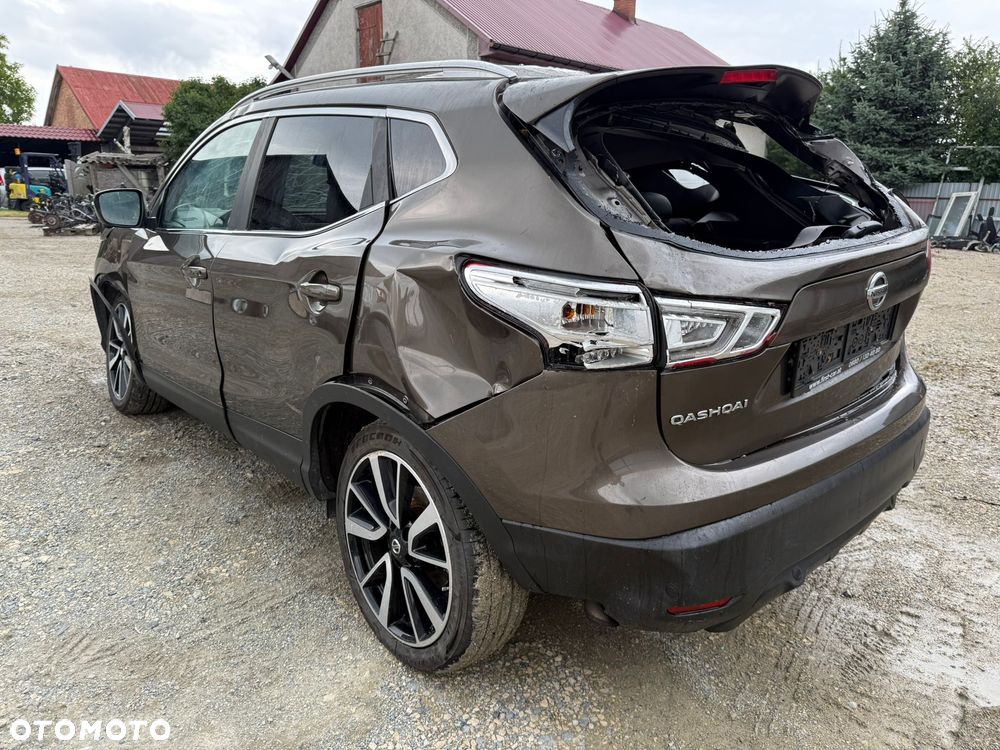 Nissan Qashqai 1.6 dCi Xtronic TEKNA - 8