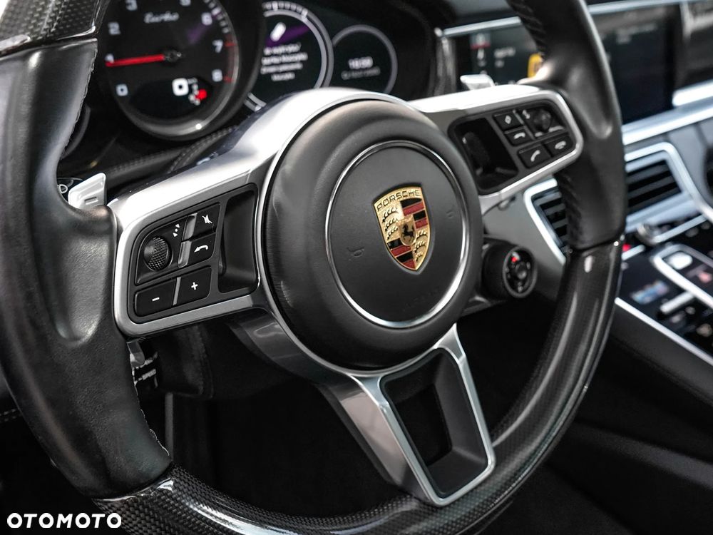 Porsche Panamera Turbo - 13