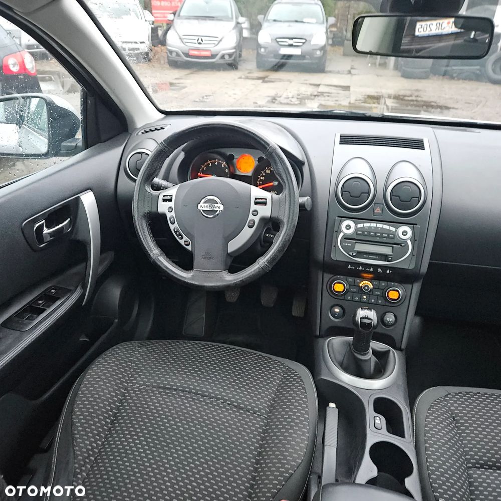 Nissan Qashqai 1.6 visia - 21