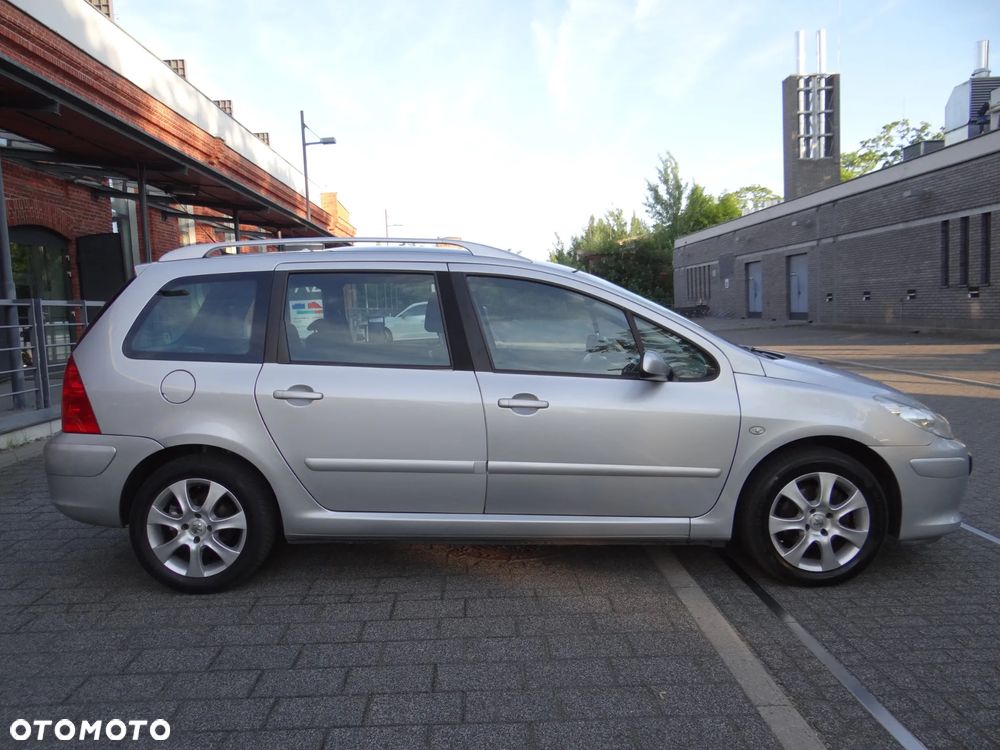Peugeot 307 SW 110 OXYGO - 8