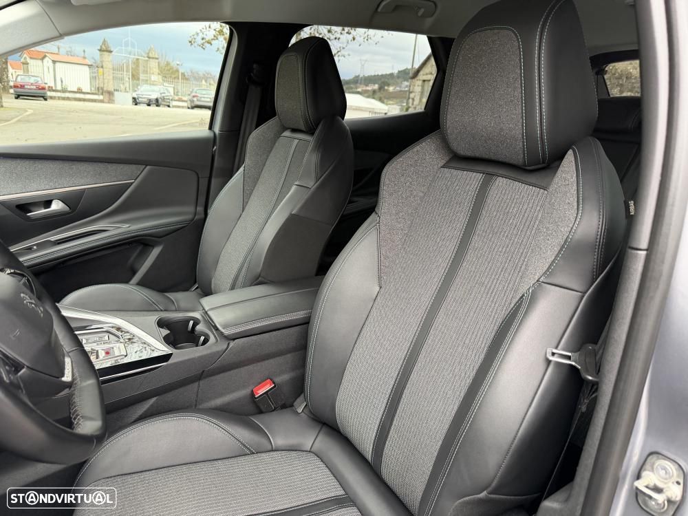 Peugeot 3008 1.2 PureTech Allure Pack EAT8 - 9