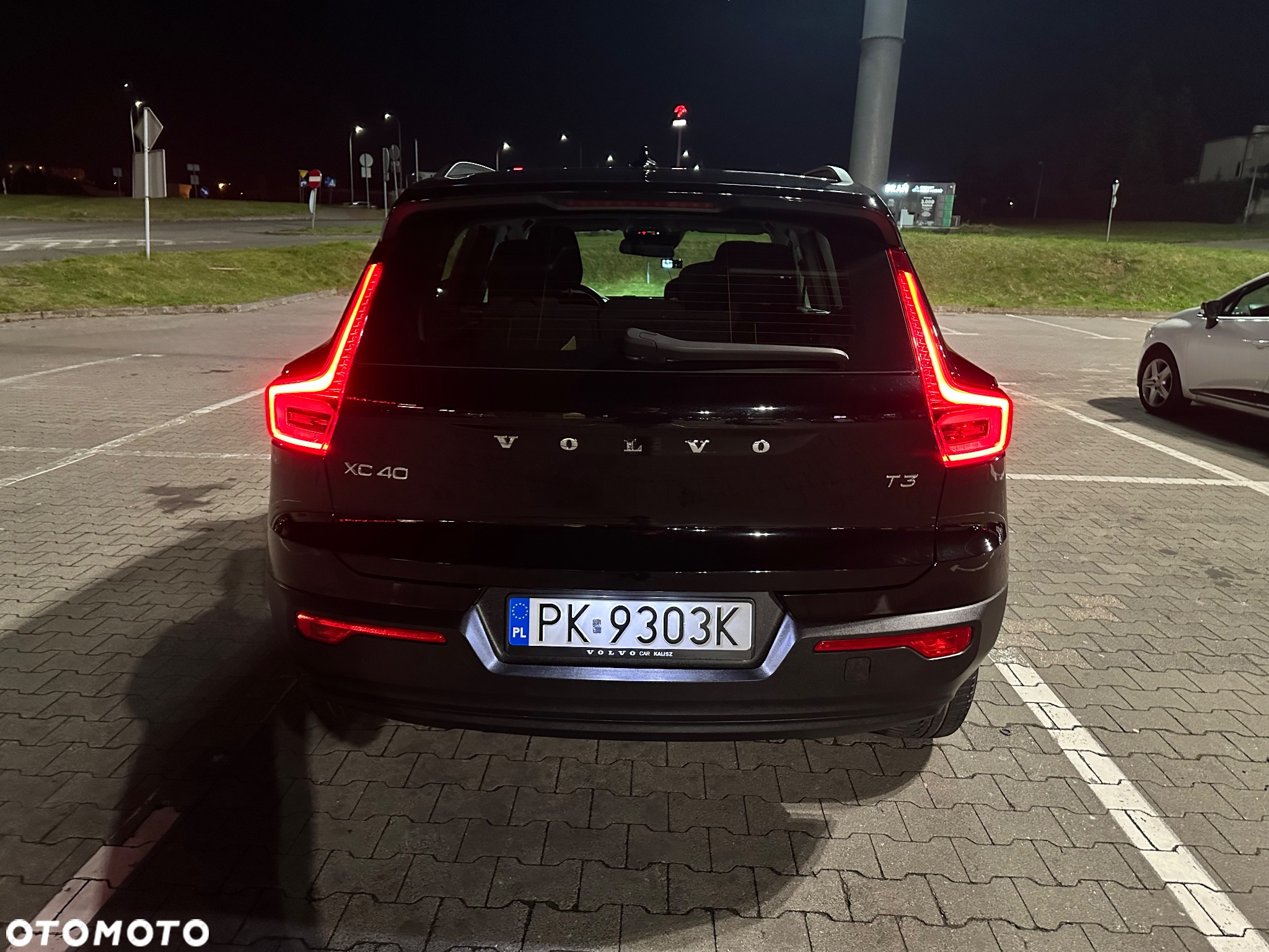 Volvo XC 40 T3 Momentum - 8
