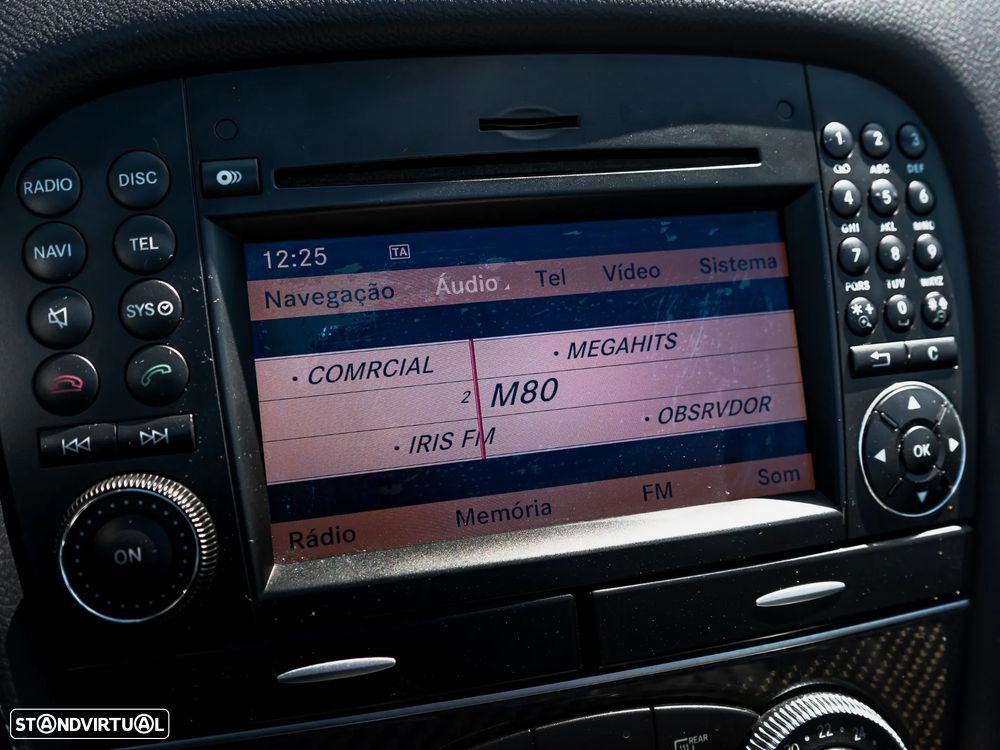 Mercedes-Benz SL 63 AMG Standard - 28