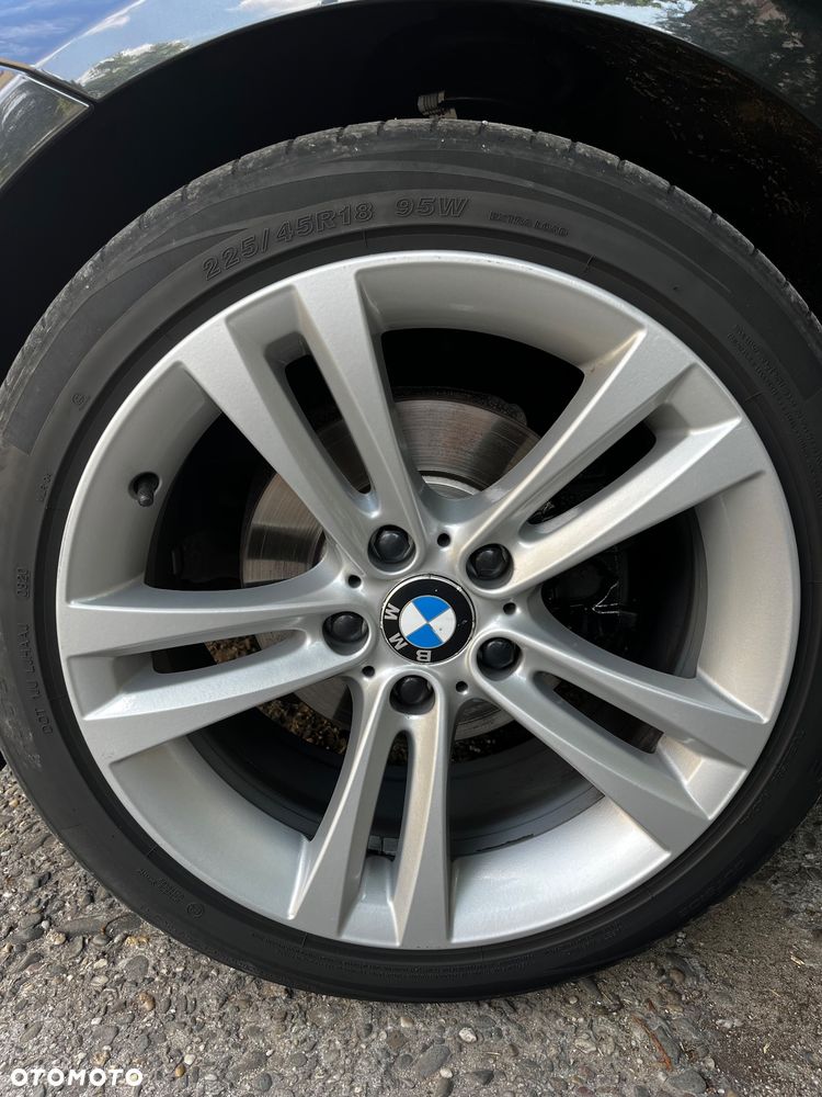 BMW Seria 3 318d - 39
