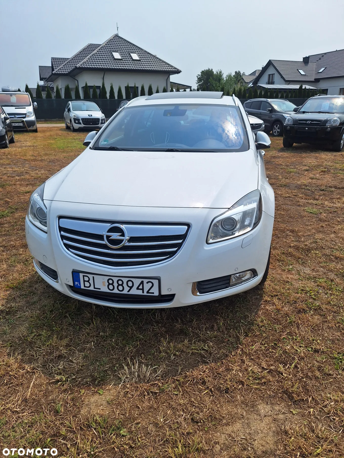 Opel Insignia 2.0 Turbo Sports Tourer 4x4 Automatik Design Edition - 9