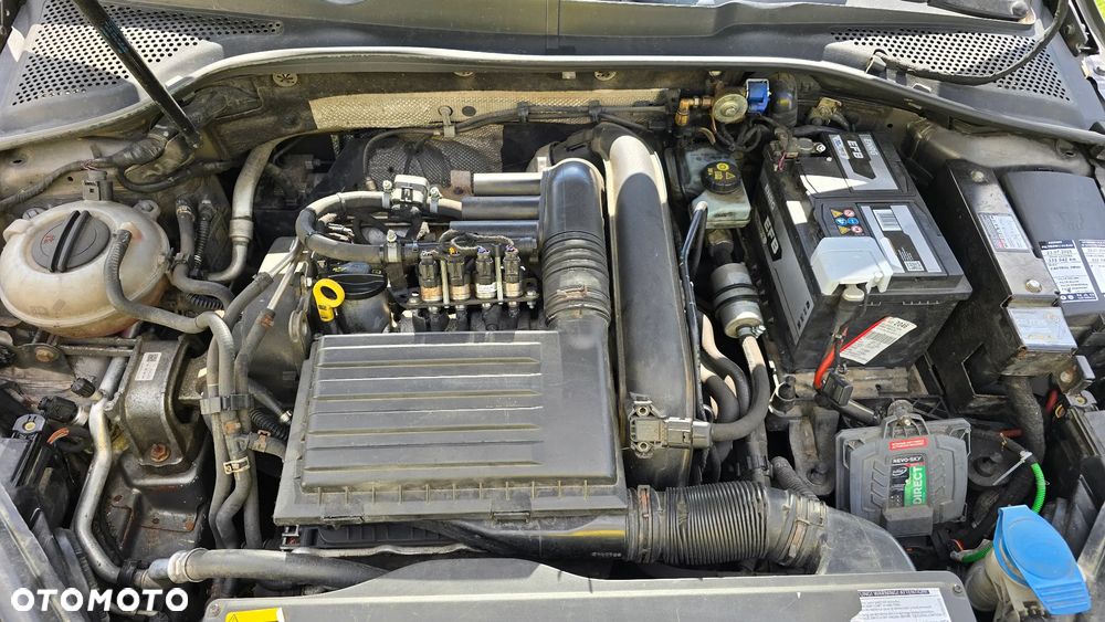 Volkswagen Golf 1.4 TSI BMT Highline - 11