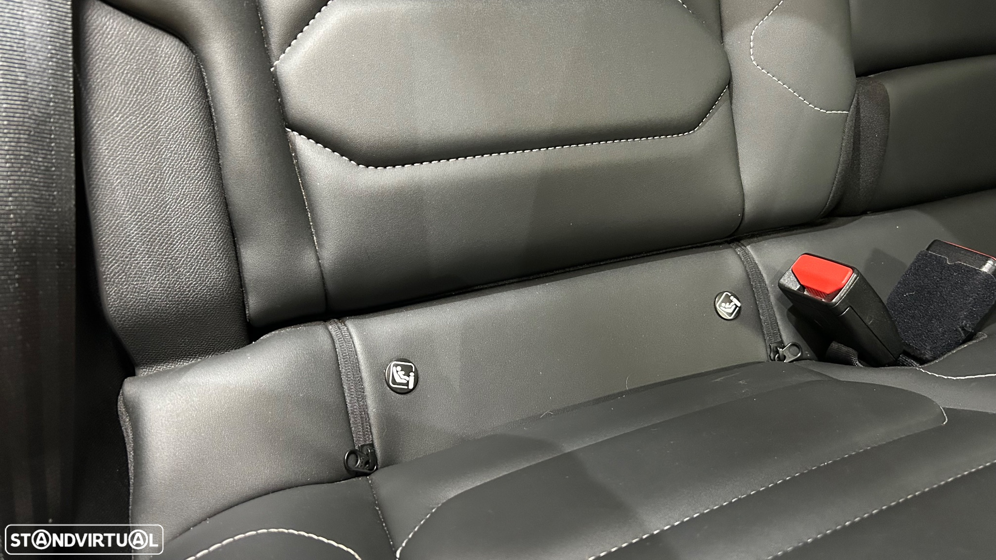 Citroën C4 1.2 PureTech Shine Pack EAT8 - 23