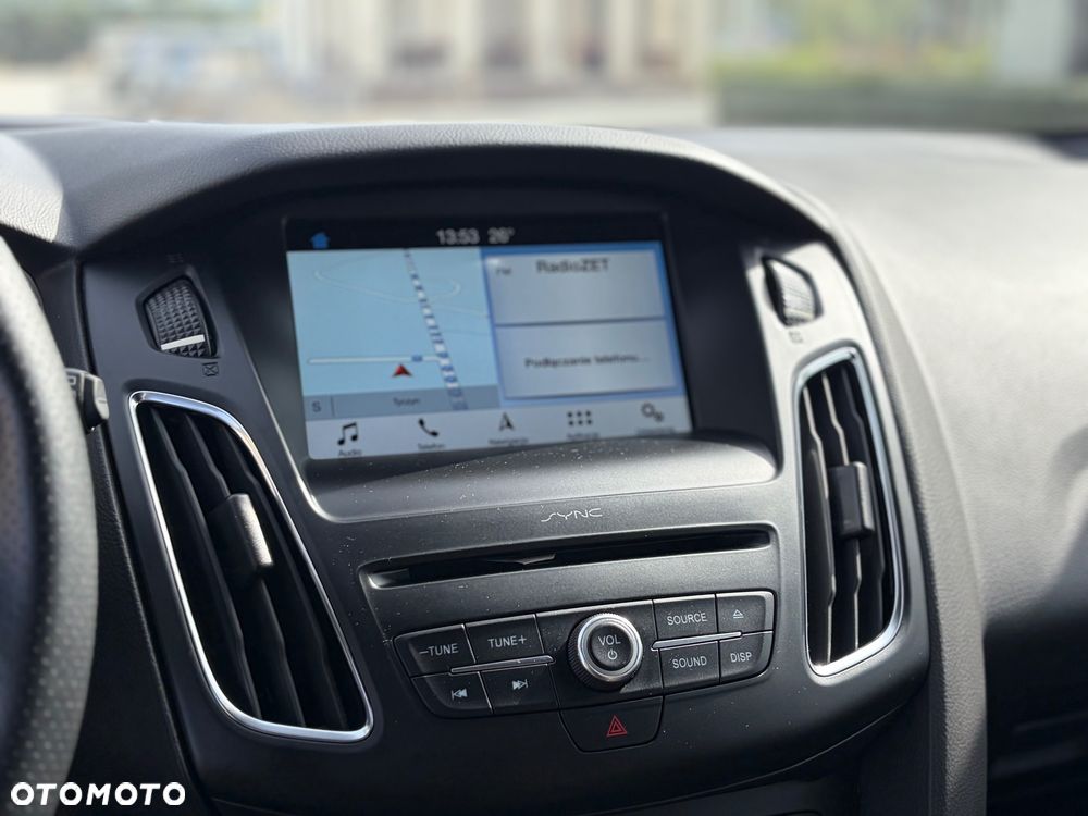 Ford Focus 1.0 EcoBoost Start-Stopp-System ST-LINE DESIGN - 24