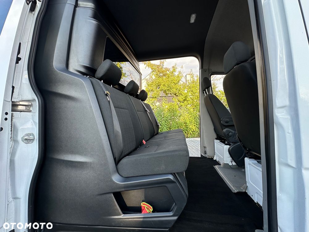 Mercedes-Benz Sprinter - 14