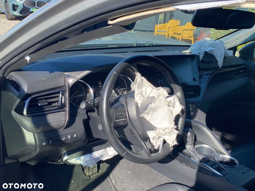 Toyota Camry 2.5 Hybrid Comfort CVT - 15