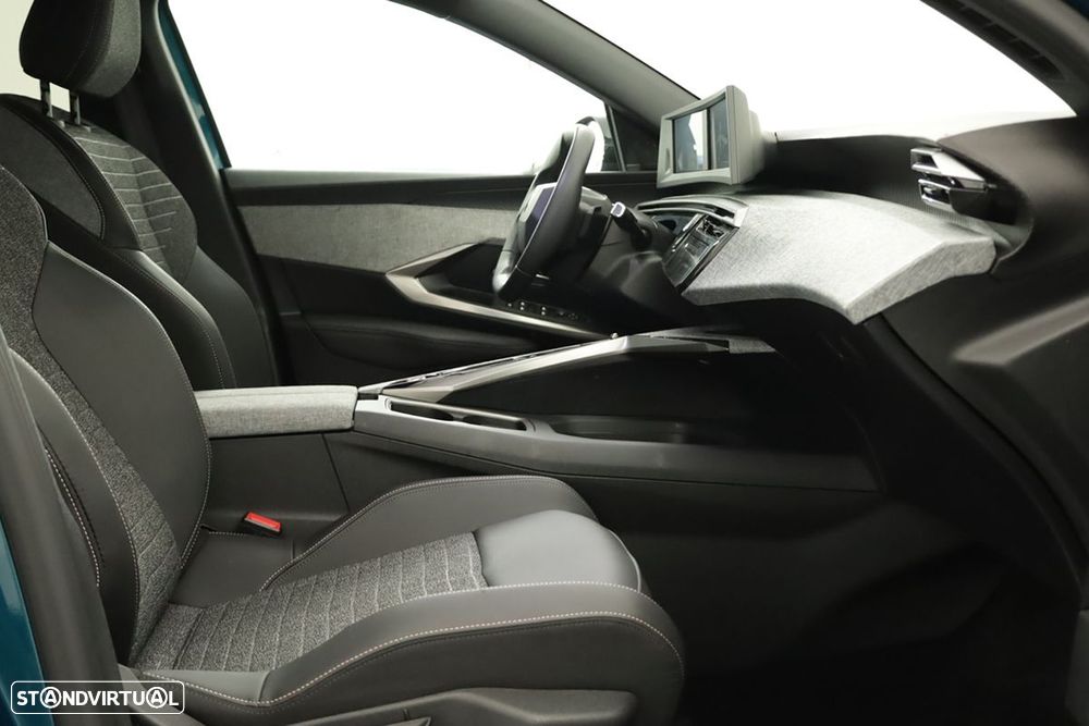 Peugeot 5008 1.2 Hybrid Allure e-DCS6 - 22