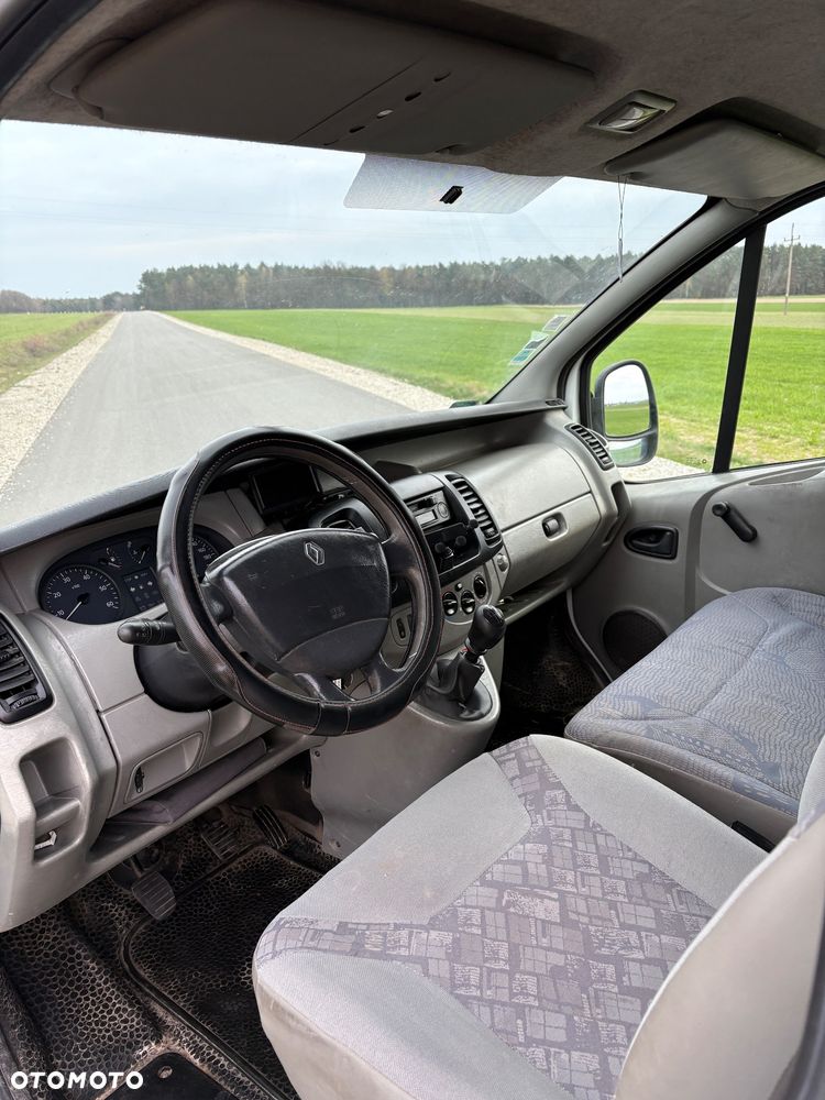 Renault Trafic - 8