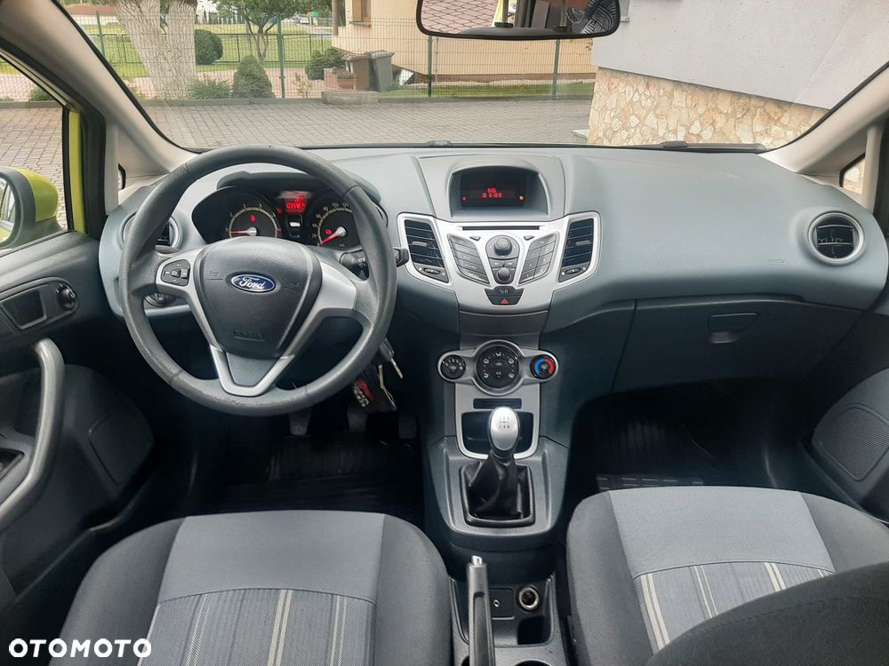 Ford Fiesta 1.25 SYNC Edition - 12