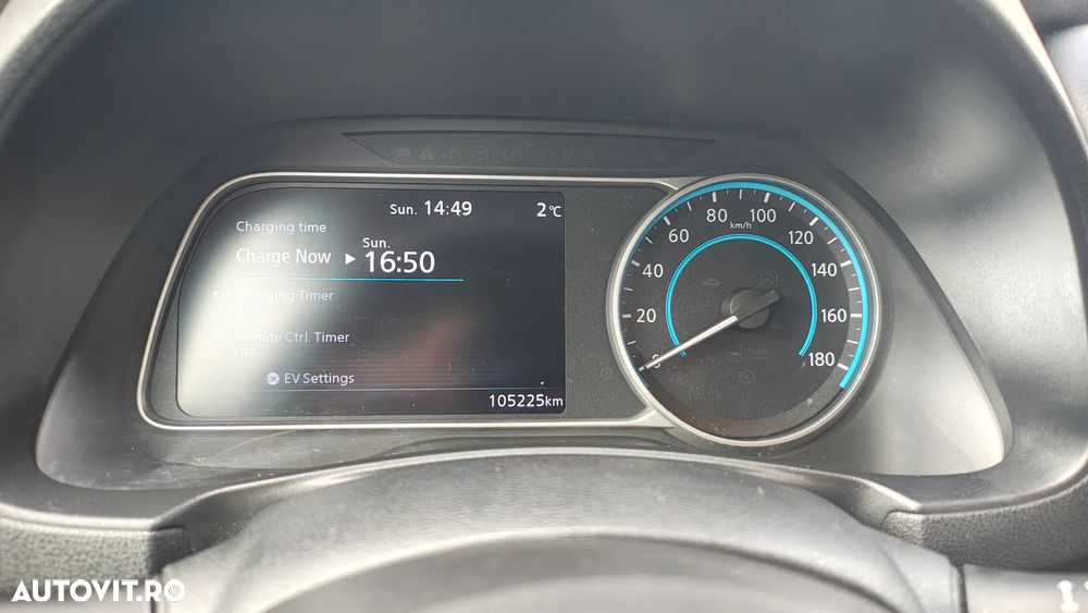 Nissan LEAF 40 kWh N-Connecta - 8