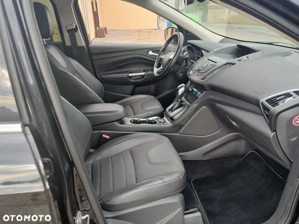 Ford Kuga 2.0 TDCi 4x4 Titanium - 23