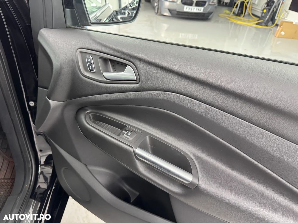 Ford Kuga 2.0 TDCi 4x4 Aut. Individual - 19