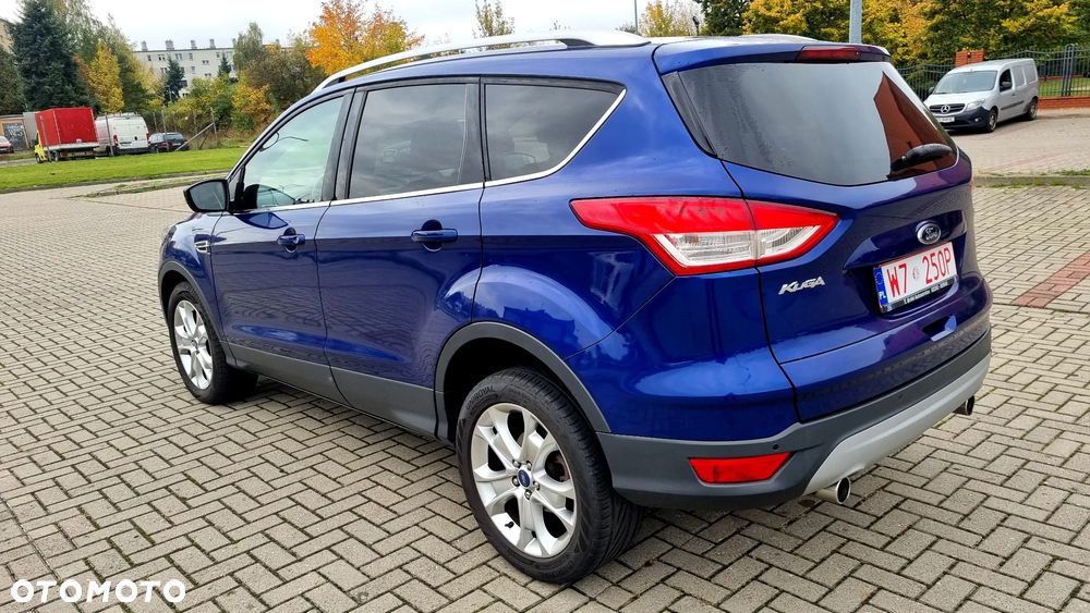 Ford Kuga 2.0 TDCi 2x4 Titanium - 10
