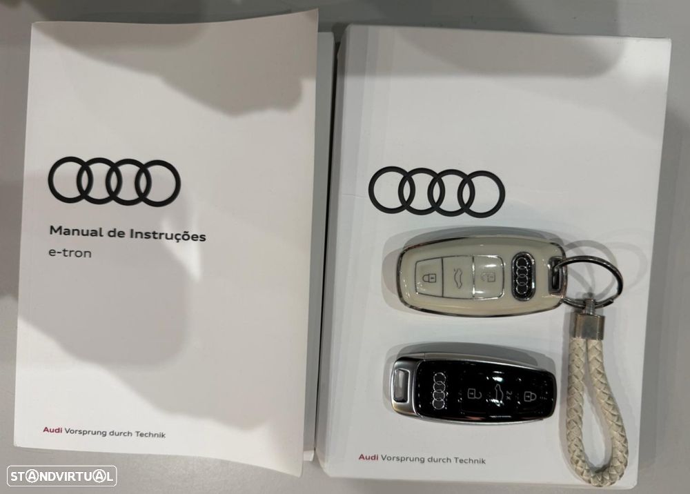 Audi e-tron 55 quattro S line - 42