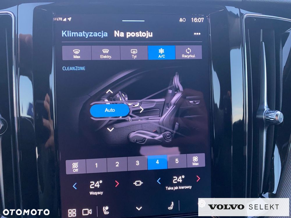 Volvo XC 60 - 24
