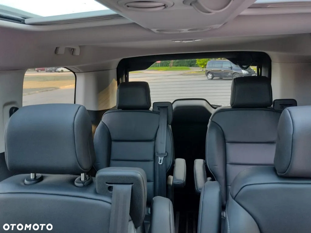 Peugeot Traveller 2.0 BlueHDi Standard Business Vip - 17