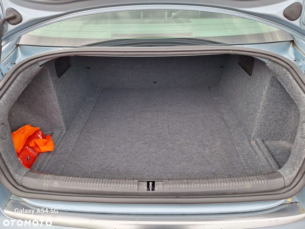 Audi A4 Limousine - 34