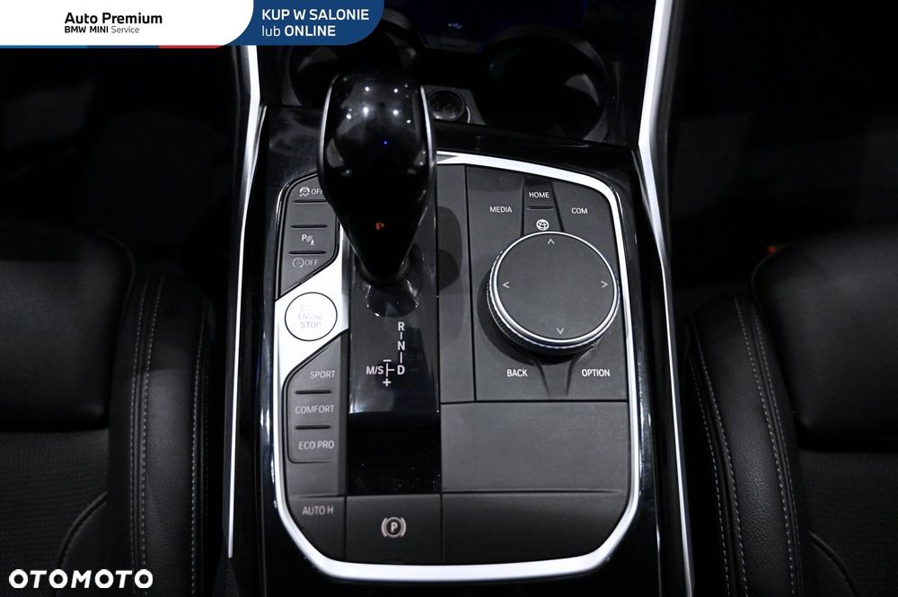 BMW Seria 3 318i M Sport - 21