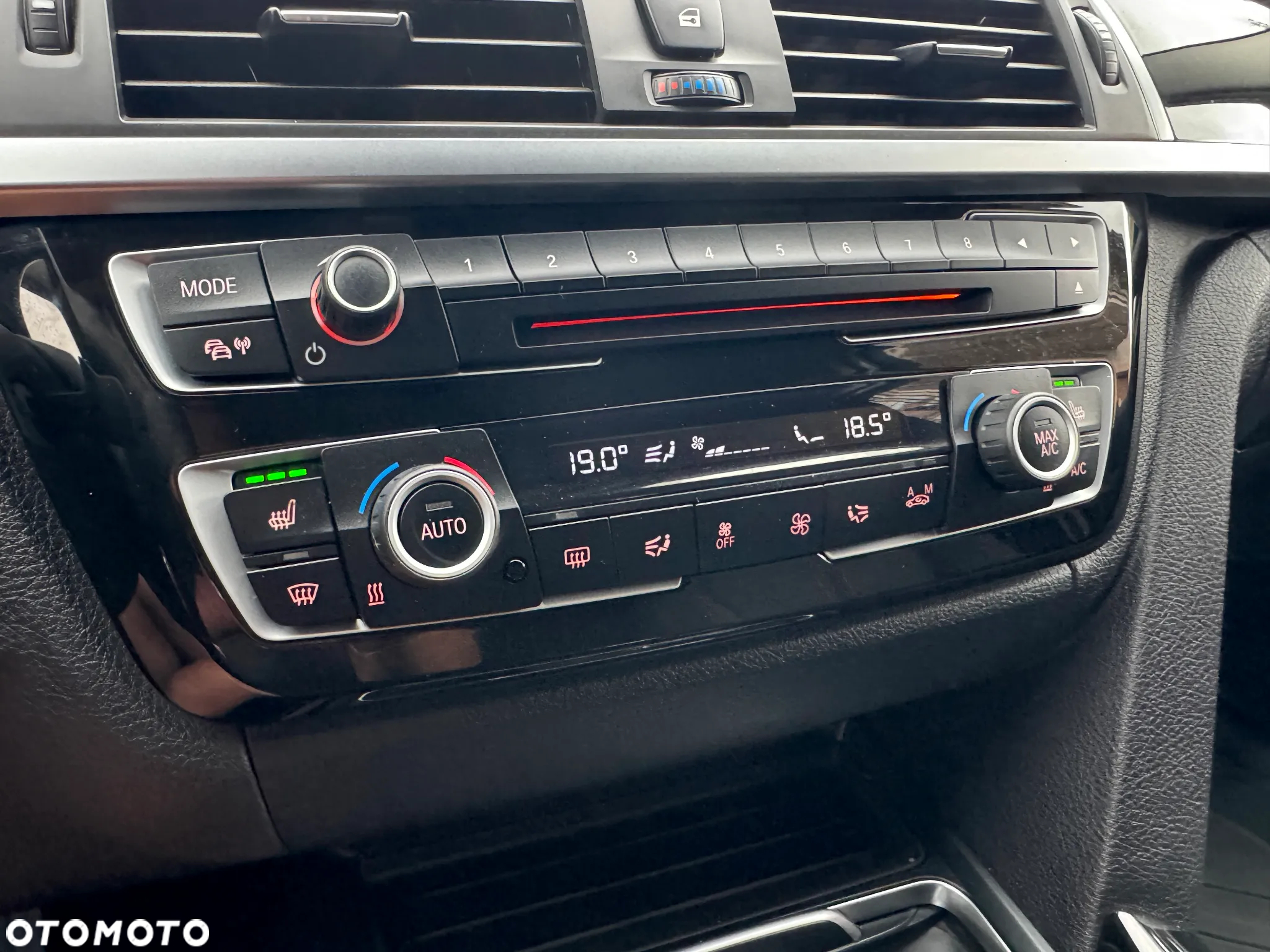 BMW Seria 3 320d Sport Line Shadow - 23