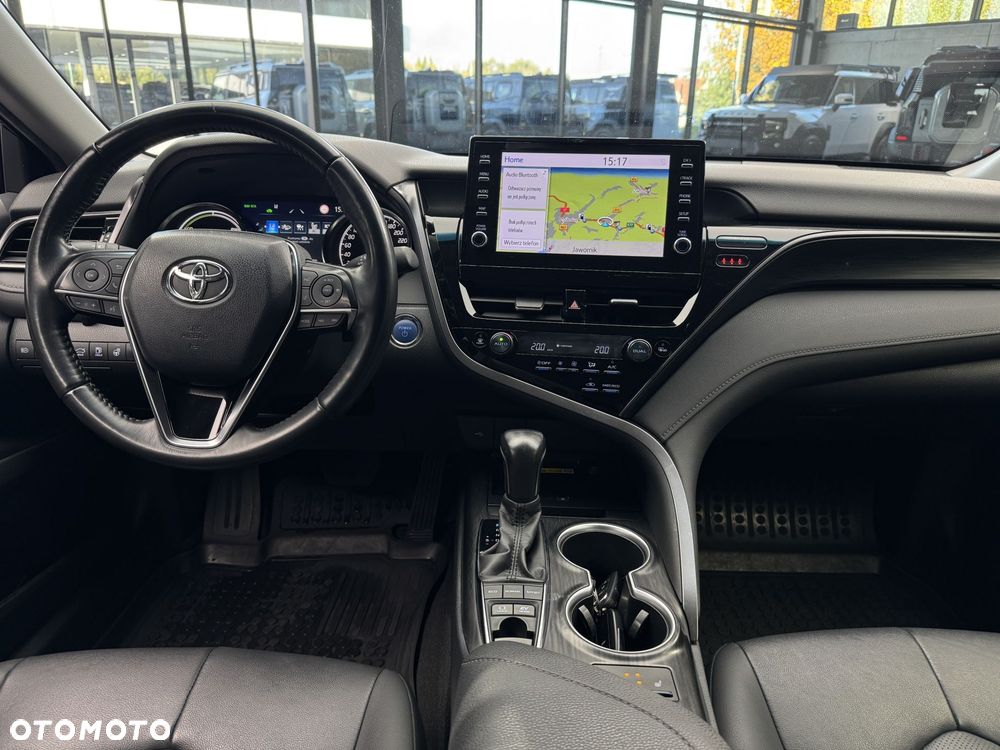 Toyota Camry 2.5 Hybrid Executive CVT - 16