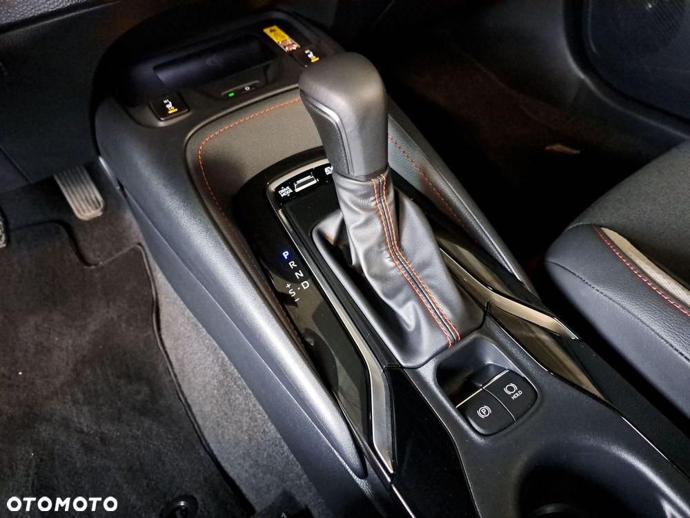 Toyota Corolla 2.0 Hybrid GR Sport - 29