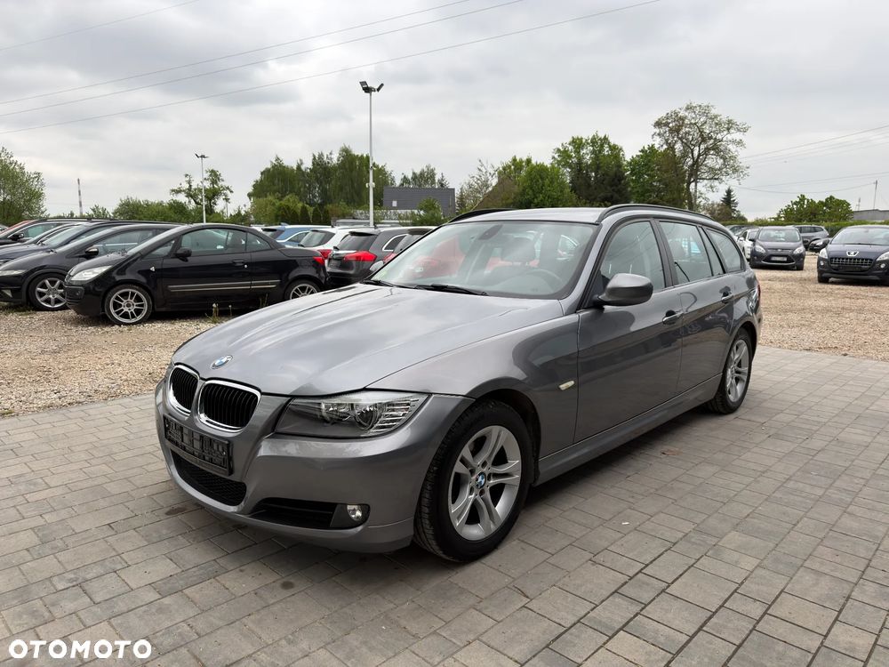 BMW Seria 3 318d - 11