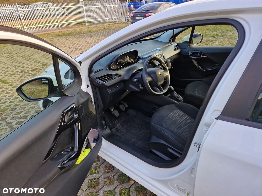 Peugeot 208 1.6 BlueHDi Active - 10