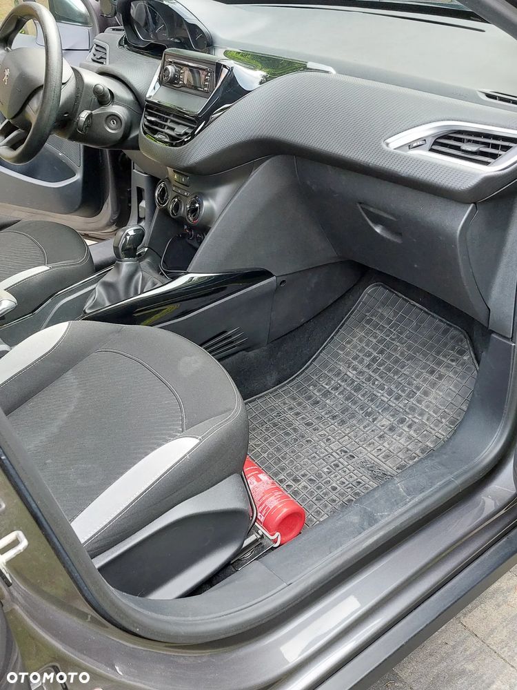 Peugeot 2008 - 14