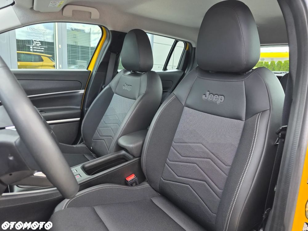 Jeep Avenger 1.2 GSE T3 Altitude FWD - 25