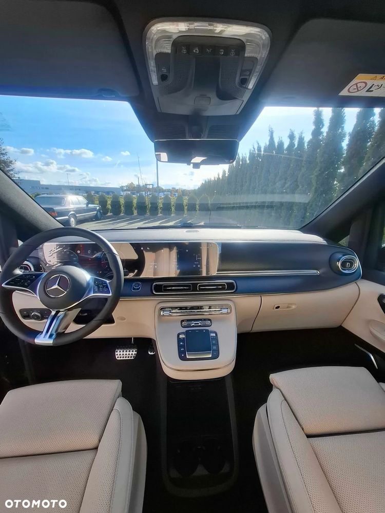 Mercedes-Benz Klasa V 300d - 9