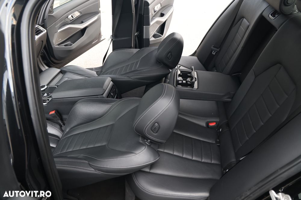 BMW Seria 3 330e xDrive AT PHEV - 36