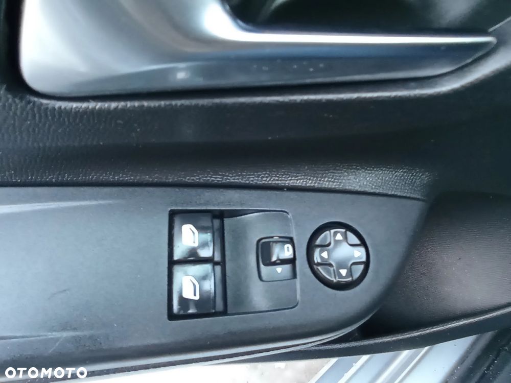 Opel Corsa 1.2 Edition S&S - 19