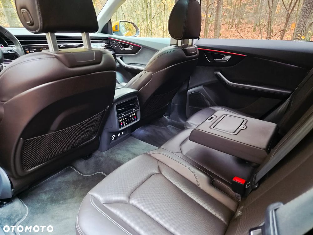 Audi Q8 - 30