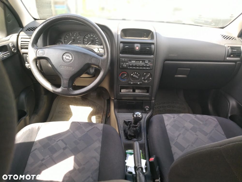 Opel Astra 1.6 - 5