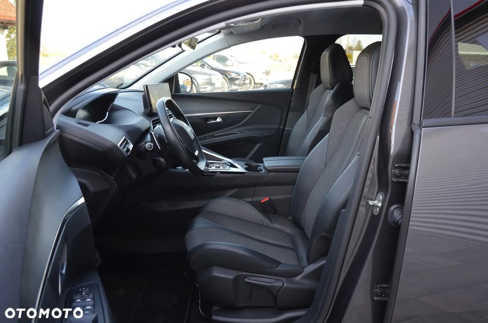 Peugeot 3008 225 e-EAT8 Allure - 14