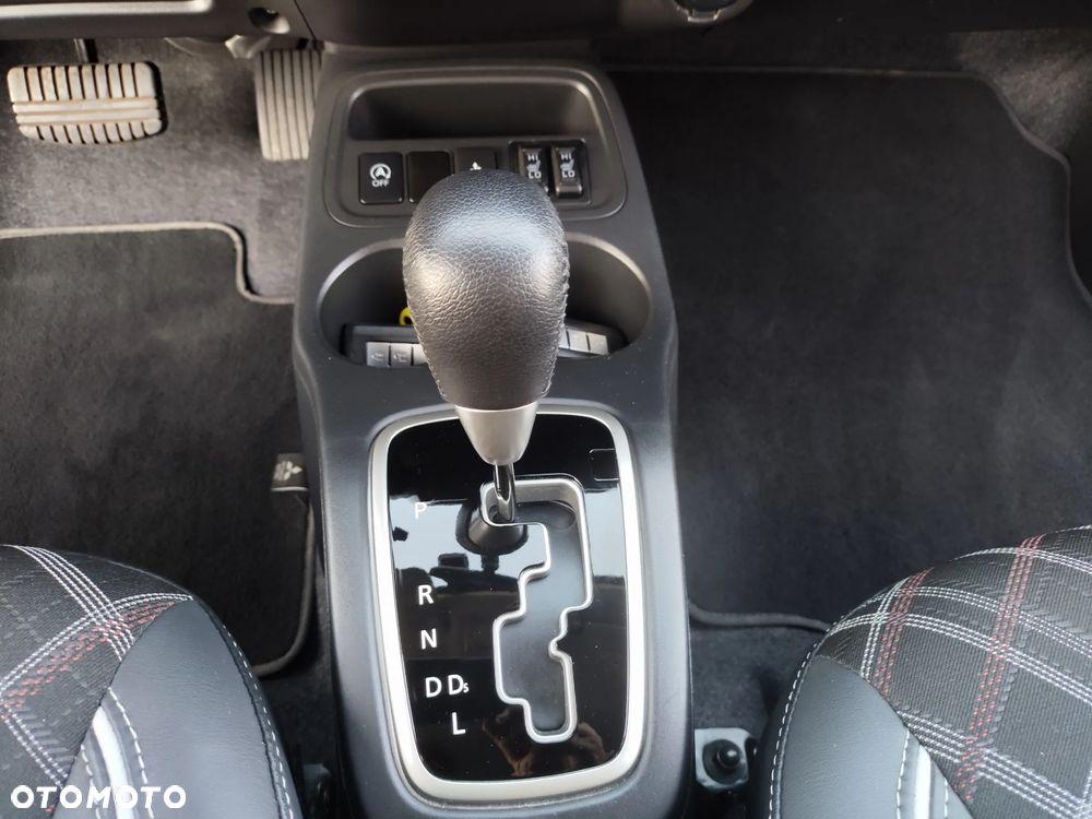 Mitsubishi Space Star 1.2 AS&G Invite CVT - 15