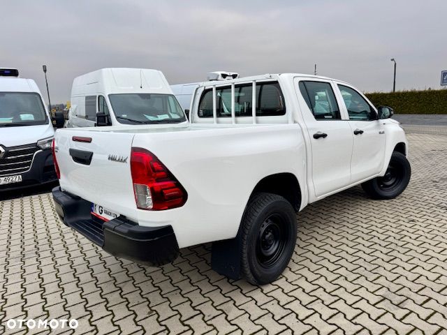 Toyota Hilux 2.4 D-4D Double Cab DL 4x4 - 4