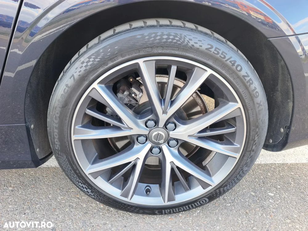 Volvo S90 D5 AWD Inscription - 32
