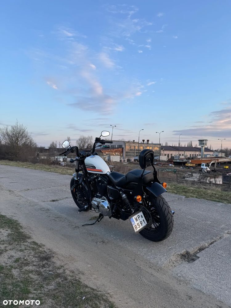 Harley-Davidson Sportster Forty-Eight - 14